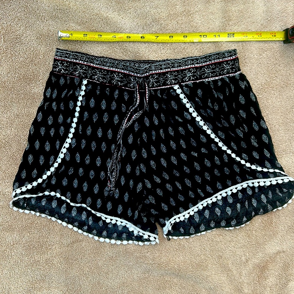 Black and white flowy rayon shorts